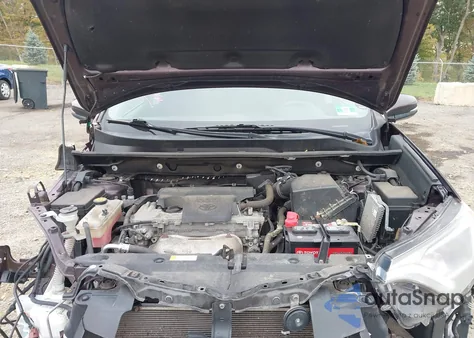 2018 Toyota Rav4 Xle из США, поврежденный, VIN 2T3RFREV5JW714072